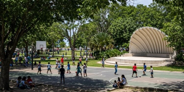 Playa del Carmen proyecta nuevo parque con ciclovía, canchas y mirador