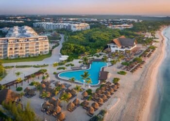 Playa del Carmen presume playas sin sargazo y hoteles con tarifas más accesibles para turistas