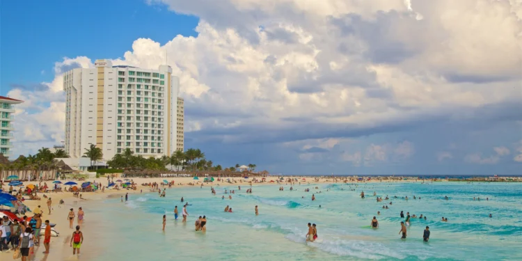 Cancún destaca entre destinos para el 16 de septiembre