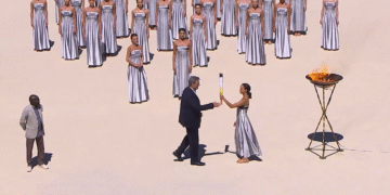 Dakar está cada vez más cerca: entregan la llama de los Juegos Olímpicos de la Juventud