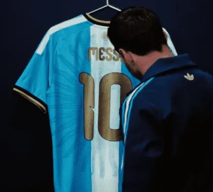 Messi se viste de oro: así es la camiseta que usará en su despedida con Argentina