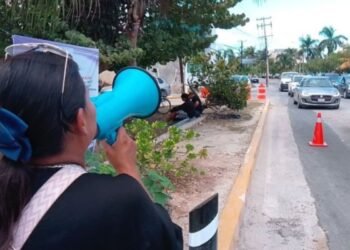 Dos plantones se enfrentaron en Cobá por Fátima y Emma