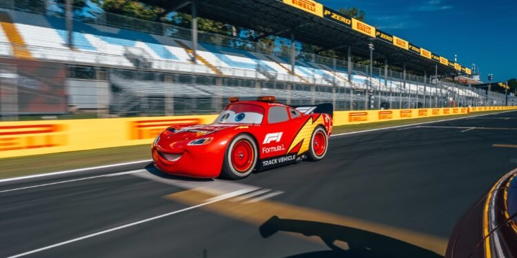 De Radiator Springs a Monza: Rayo McQueen se mete a la Fórmula 1