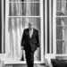 ¿Sin acceso a la Casa Blanca? Trump cierra la puerta a tres medios y advierte: “seguirán otros”
