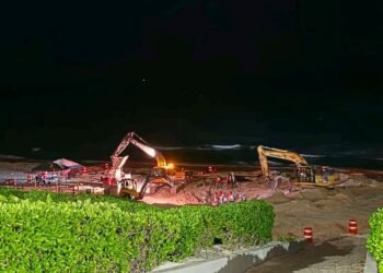 Playa Delfines: denuncian trabajos con maquinaria pesada
