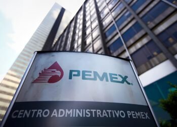 Pemex reestructura su organización para eliminar duplicidades y mejorar la eficiencia