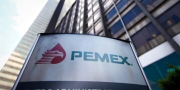 Pemex reestructura su organización para eliminar duplicidades y mejorar la eficiencia
