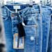 ¿Tus jeans favoritos te quedan más chicos o se destiñen? Profeco revela fallas en pantalones