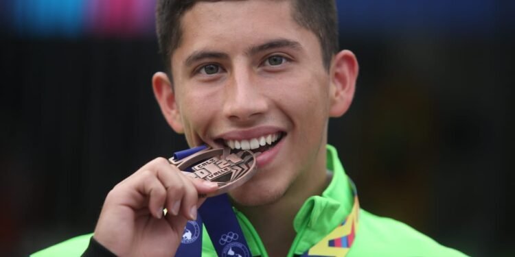 ¿Osmar o Randal? México tiene dos cartas para ganar el premio de World Aquatics